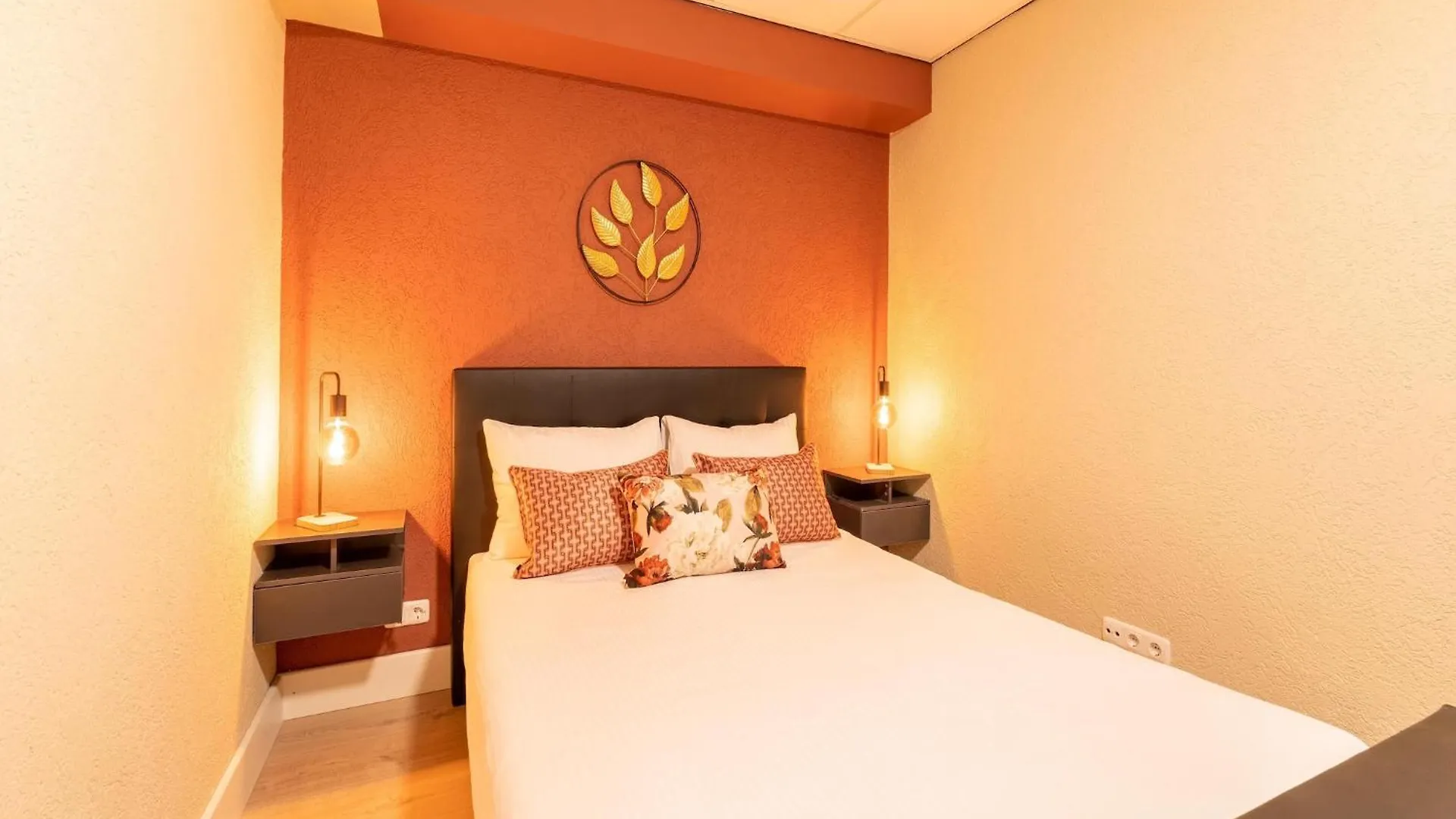 Luxury Apartment In Schin Op Geul With Bubble Bath And Sauna Walem