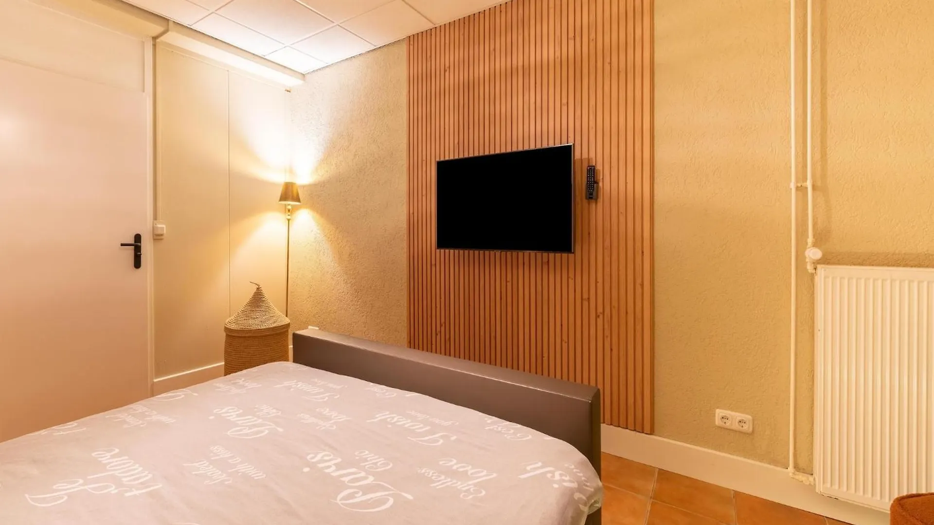 Luxury Apartment In Schin Op Geul With Bubble Bath And Sauna Walem Nederland